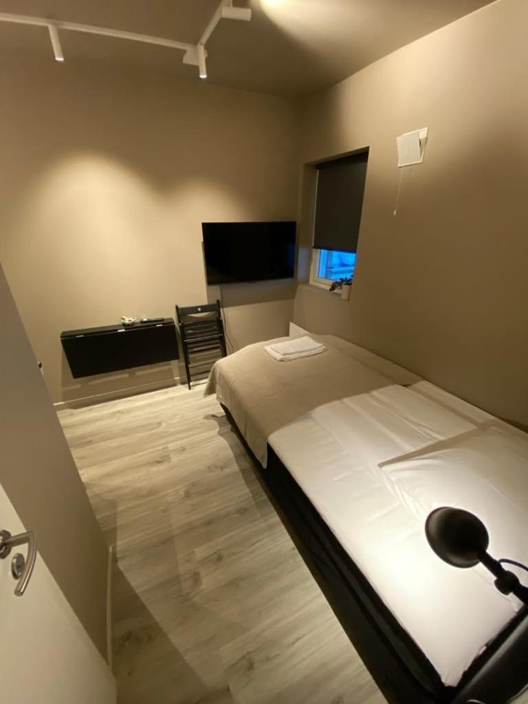 Bispegata 5 - Studio Apartment Hotel Тромсе Екстер'єр фото